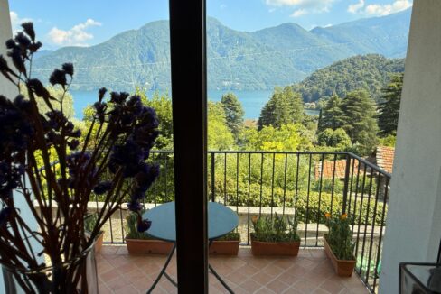Mezzegra Appartamento con Giardino e Terrazzo 24