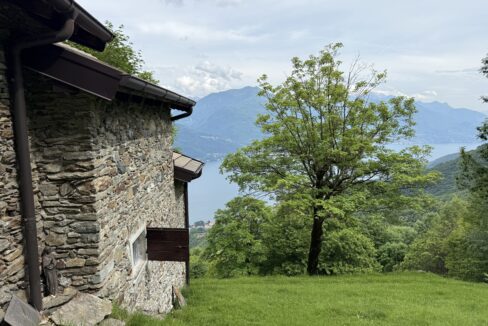 Musso Baita con Terreno da ristrutturare11