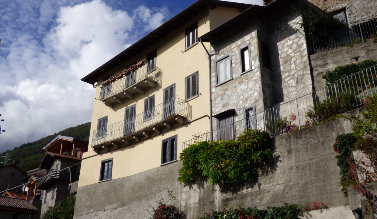 Pianello del Lario Appartamento con Posto Auto e Giardino 21