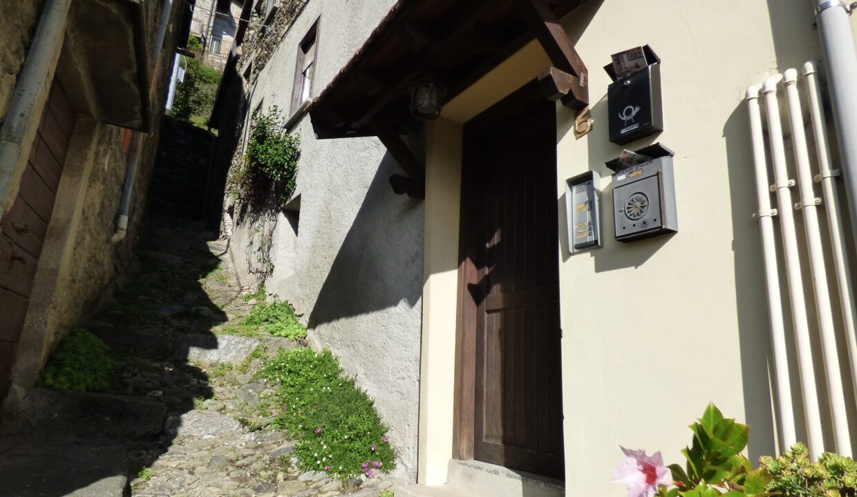 Pianello del Lario Appartamento con Posto Auto e Giardino 26