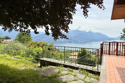 Plesio Casa con Giardino e Vista Lago12