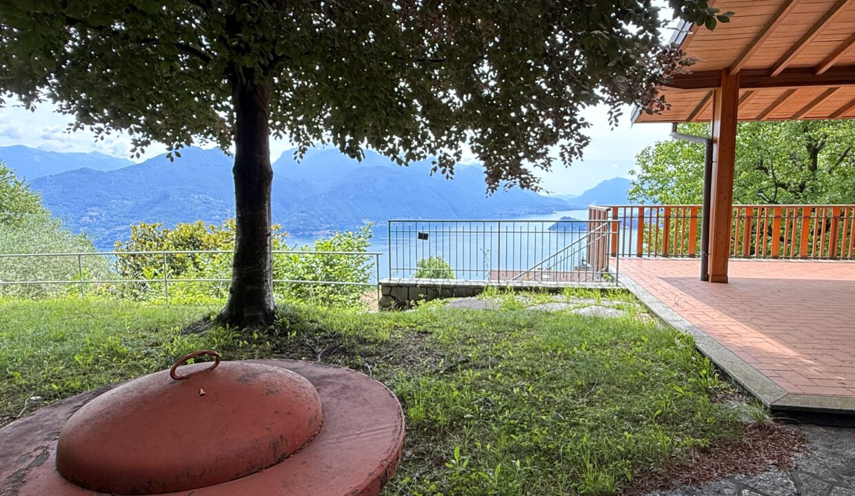 Plesio Casa con Giardino e Vista Lago13