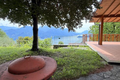 Plesio Casa con Giardino e Vista Lago13