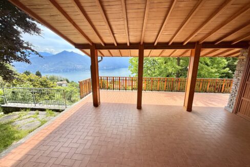 Plesio Casa con Giardino e Vista Lago22