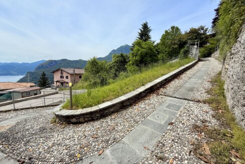 Plesio Casa con Giardino e Vista Lago4