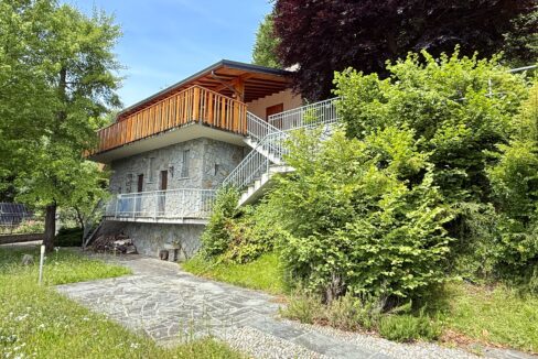 Plesio Casa con Giardino e Vista Lago5