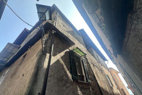Proprietà Dongo Lago Como da Ristrutturare