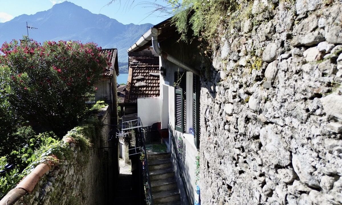Casa Domaso Lago Como con Balcone