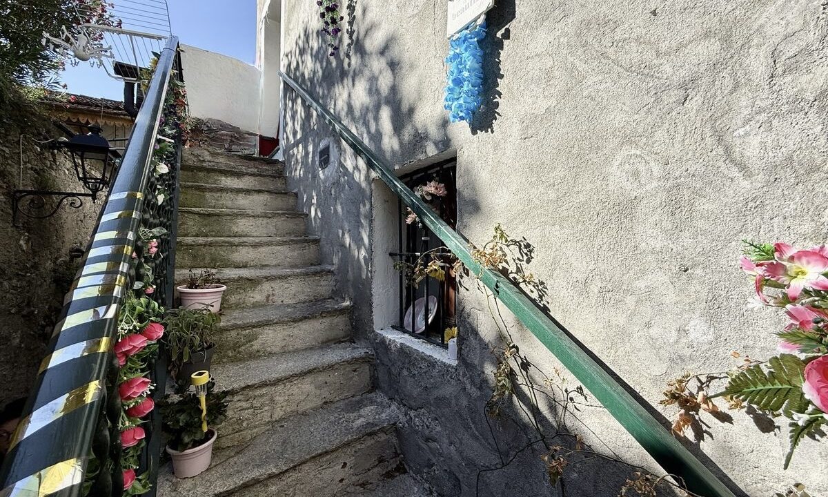 Casa Domaso Lago Como con Balcone