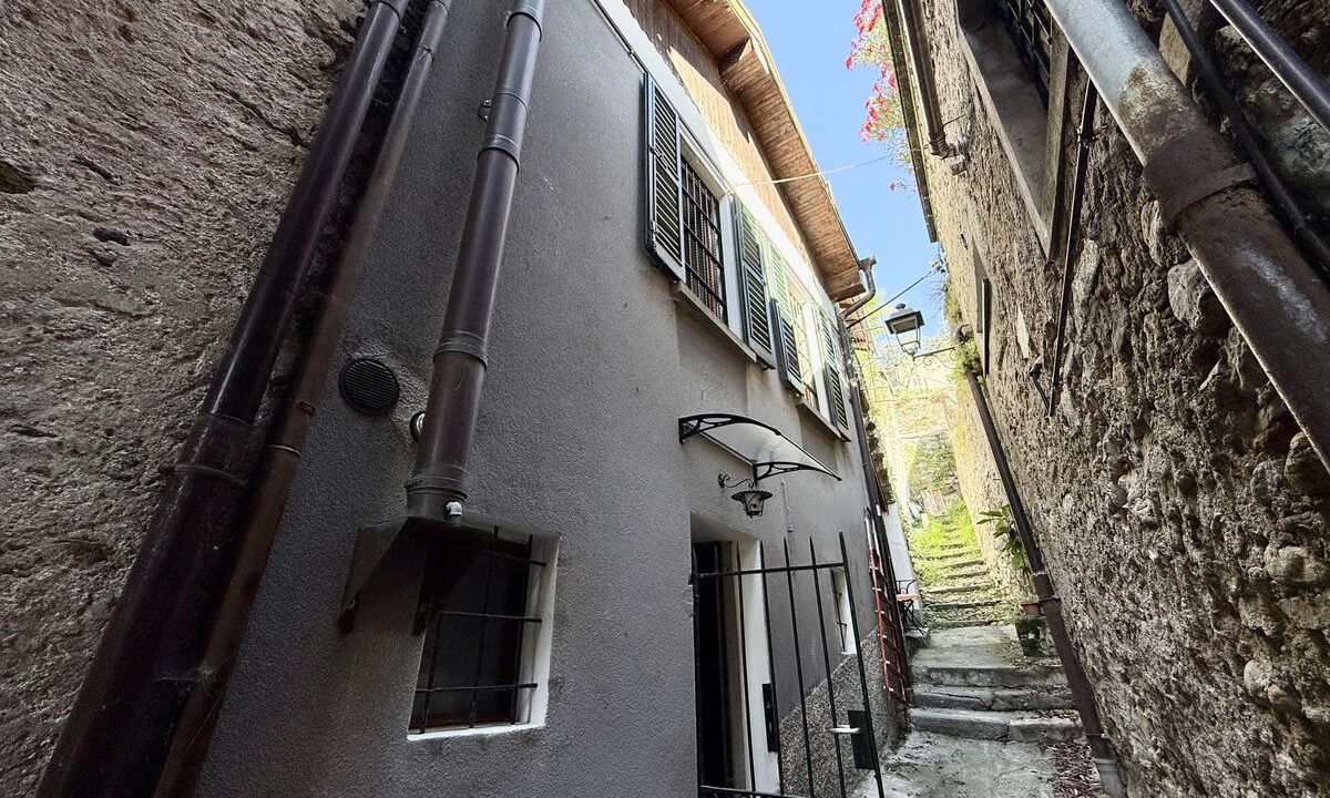 Casa Domaso Lago Como con Balcone