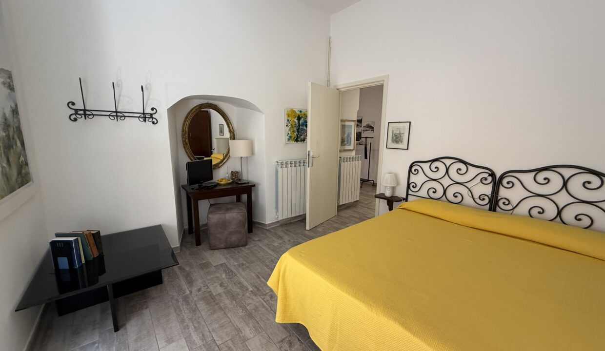 Moltrasio Appartamento con Terrazzo e Vista Lago1