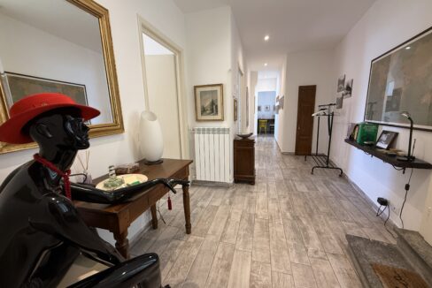 Moltrasio Appartamento con Terrazzo e Vista Lago10