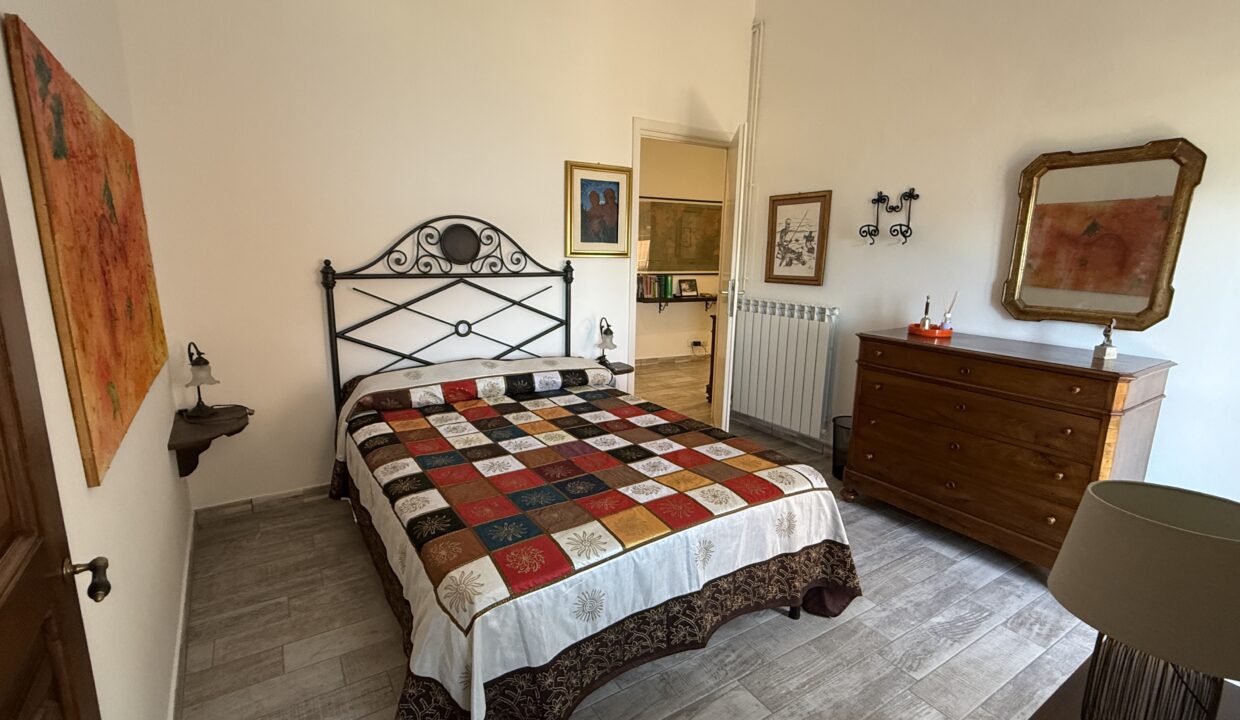 Moltrasio Appartamento con Terrazzo e Vista Lago14