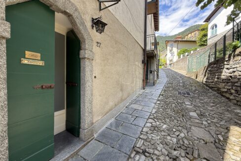Moltrasio Appartamento con Terrazzo e Vista Lago22