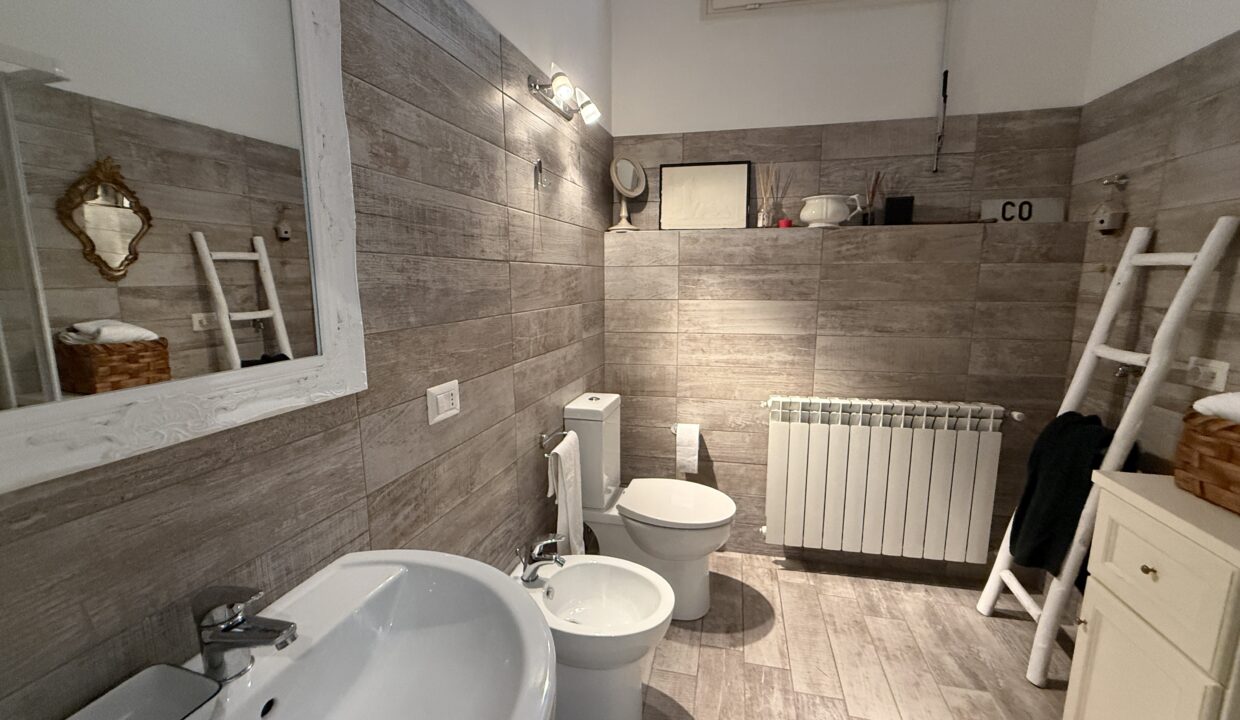 Moltrasio Appartamento con Terrazzo e Vista Lago8