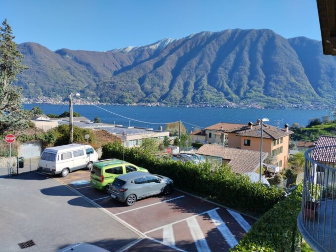 Tremezzina A Pochi passi dal lago con Balcone e Pivvolo Giardino privato VISTA