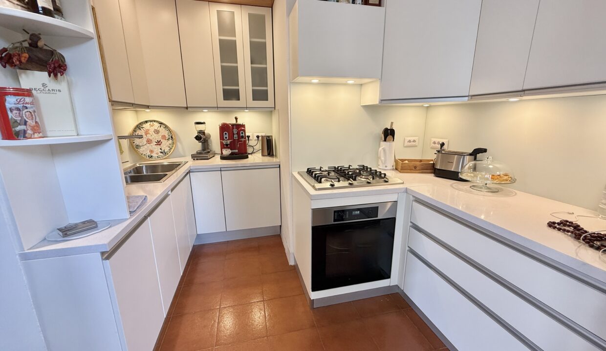 47B3D278-E4A0-4689-A000-21845D70EF58_1_201_a