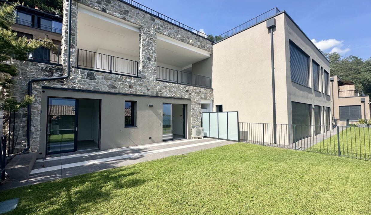 Appartamento Moderno Gera Lario con Giardino