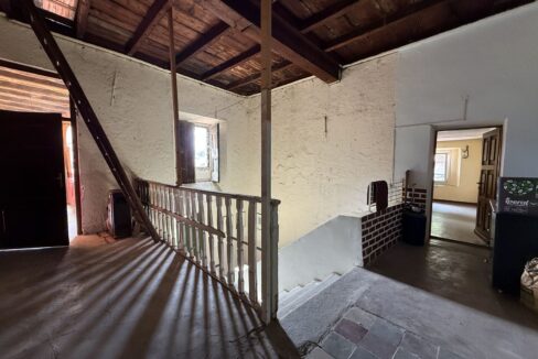 Appartamento Dongo da Ristrutturare 100mt Lago