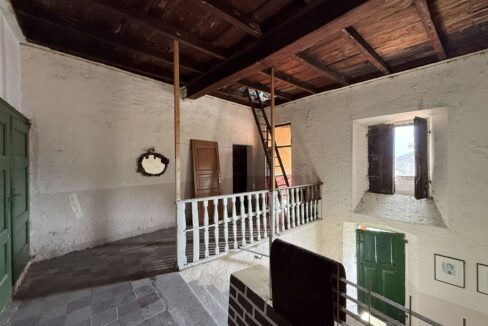 Appartamento Dongo da Ristrutturare 100mt Lago