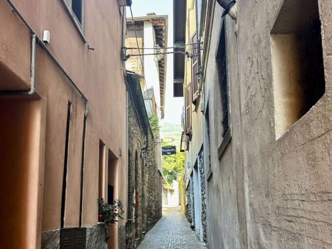 Appartamento Dongo da Ristrutturare 100mt Lago