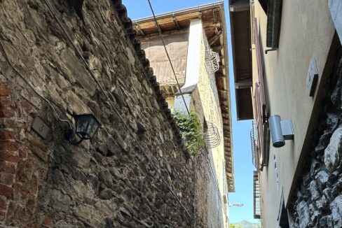 Appartamento Dongo da Ristrutturare 100mt Lago