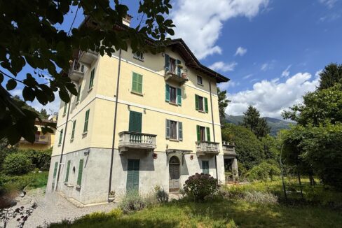 BDFE080E-BA88-4FBF-9CAD-B93B6A2A2DF5_1_201_a