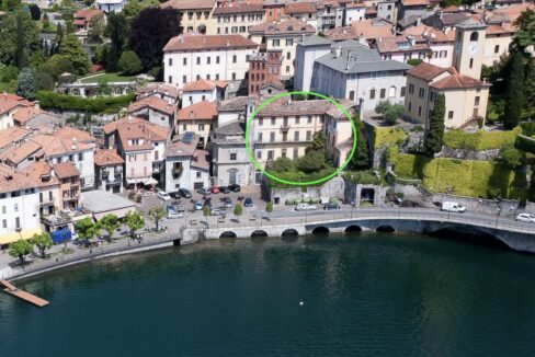 Lago di Como – Gravedona ed Uniti: Palazzo storico fronte lago in pieno centro