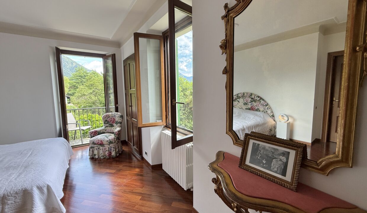 Menaggio Appartamento con Terrazzo 24