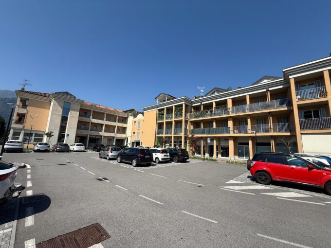 Vendesi Negozio Gravedona