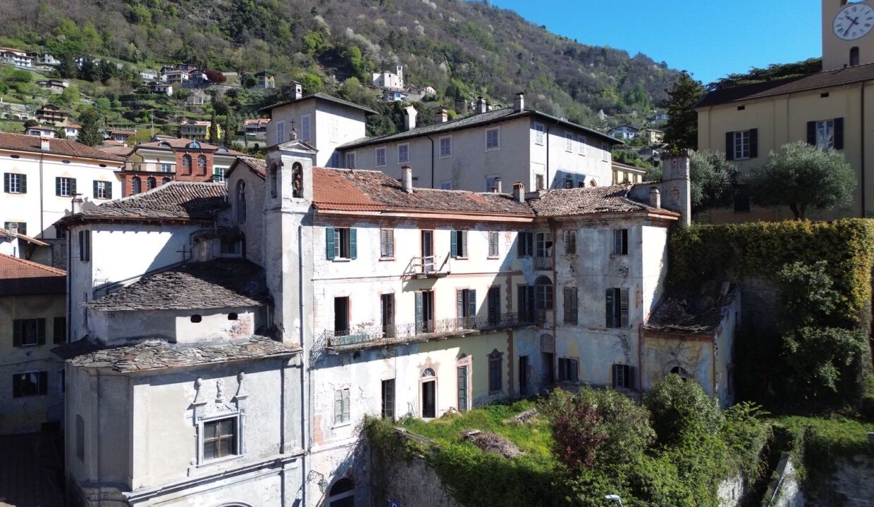 Palazzo Storico Fronte Lago Gravedona ed Uniti