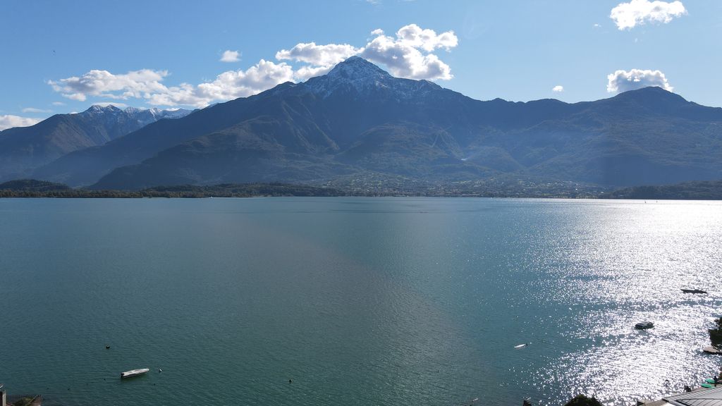 Appartamento Moderno Gera Lario con Giardino