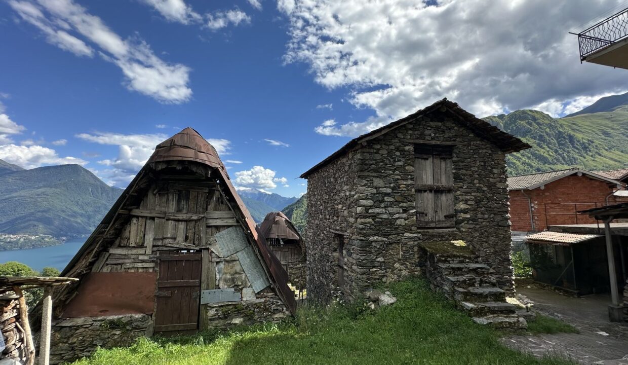 Rustico da Ristrutturare Gravedona ed Uniti con Vista Lago
