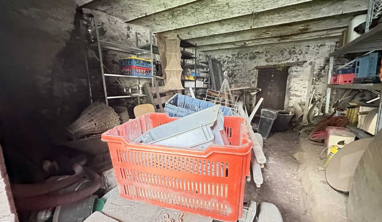 Rustico da Ristrutturare Lago Como Sorico