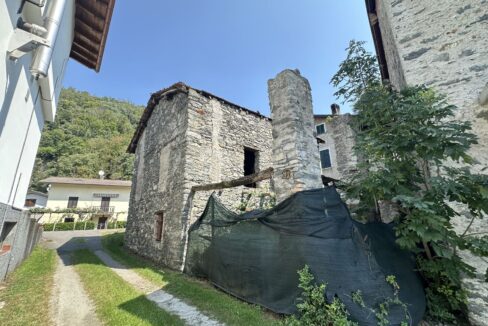 Rustico da Ristrutturare Lago Como Sorico