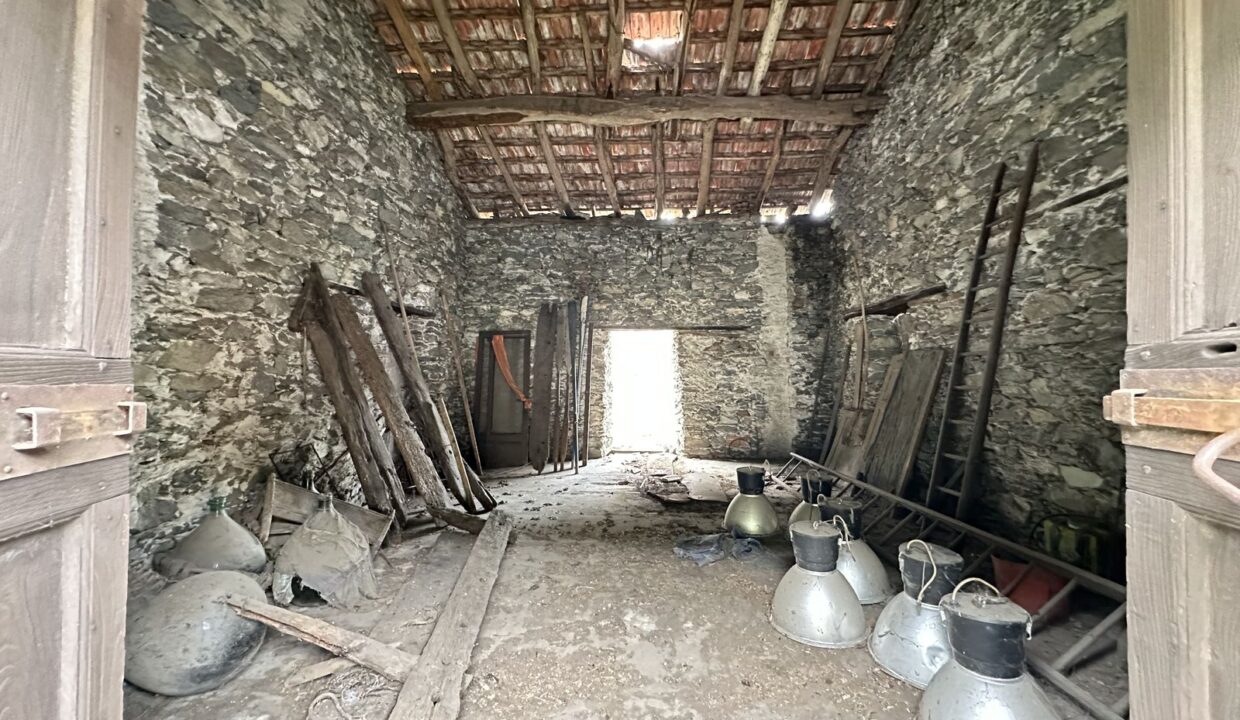 Rustico da Ristrutturare Lago Como Sorico