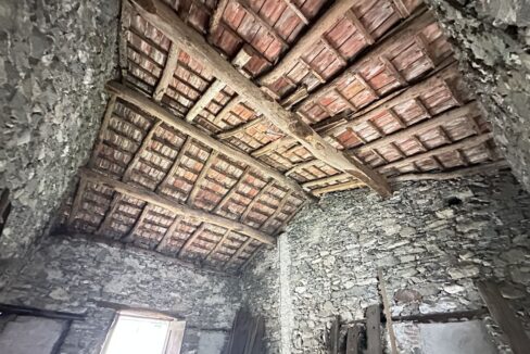 Rustico da Ristrutturare Lago Como Sorico