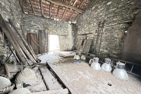 Rustico da Ristrutturare Lago Como Sorico