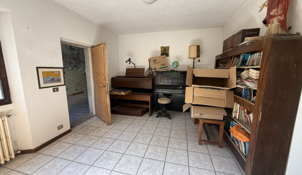 Tremezzo Appartamento con Giardino e Garage 11