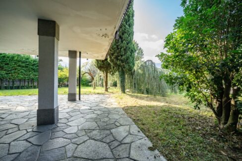 Villa Fronte Lago Como con Giardino Abbadia Lariana