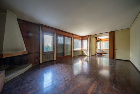 Villa Fronte Lago Como con Giardino Abbadia Lariana