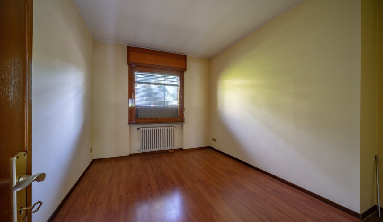 Villa Fronte Lago Como con Giardino Abbadia Lariana