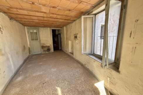 741450FD-3E50-4B91-8AC5-15C36920BFD6_1_201_a