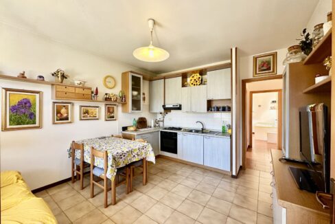 Appartamento Musso con Giardino e Garage