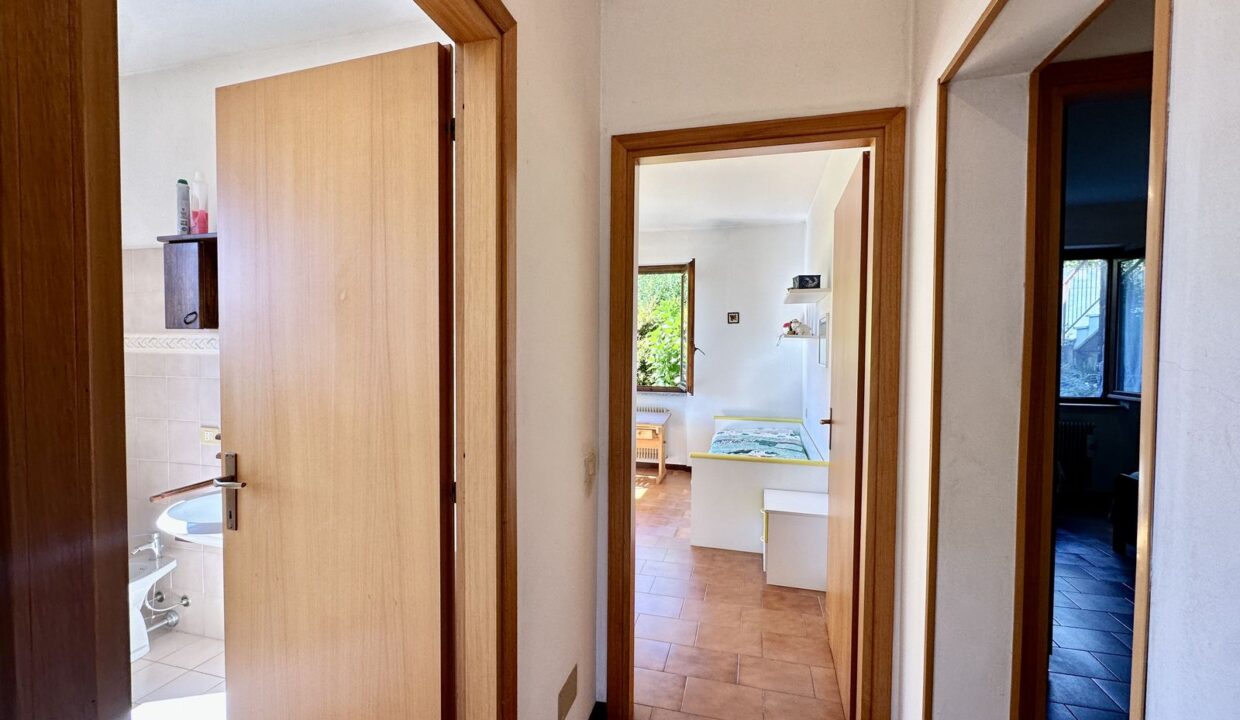 Appartamento Musso con Giardino e Garage