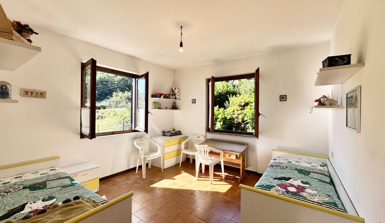 Appartamento Musso con Giardino e Garage