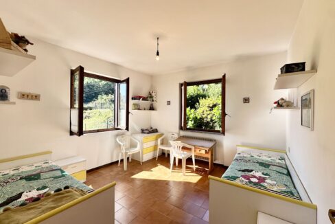 Appartamento Musso con Giardino e Garage