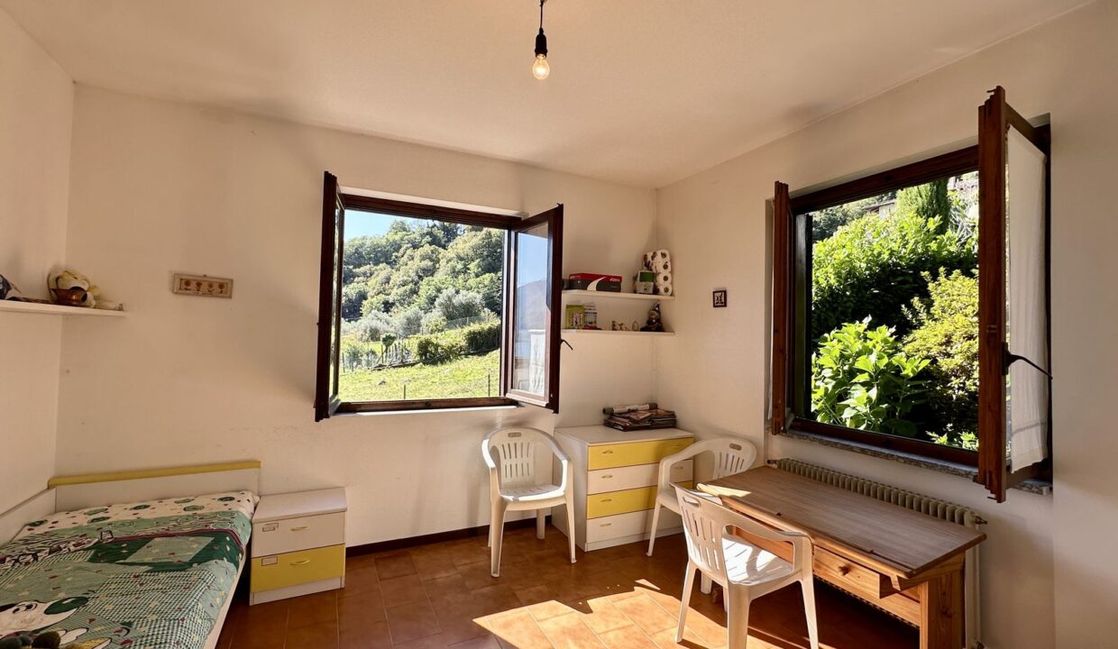 Appartamento Musso con Giardino e Garage