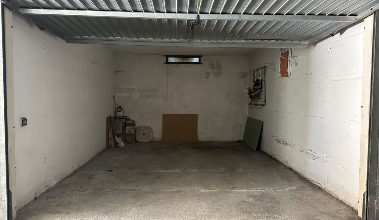 Appartamento Musso con Giardino e Garage