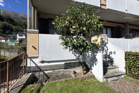 Appartamento Musso con Giardino e Garage